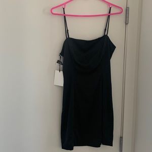 Aritzia little black dress (LBD) ! Satin material, fitted. 💗✨